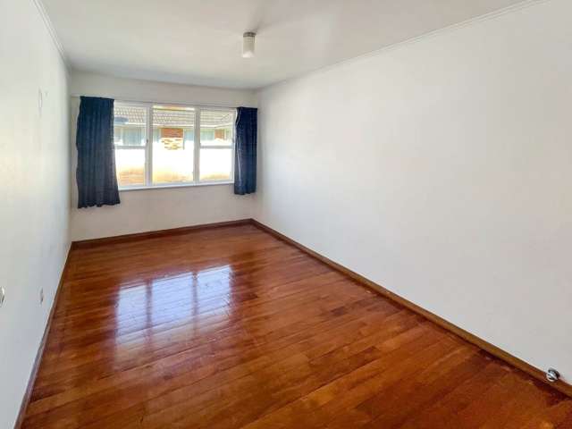 5/2 Bowling Avenue Epsom_3