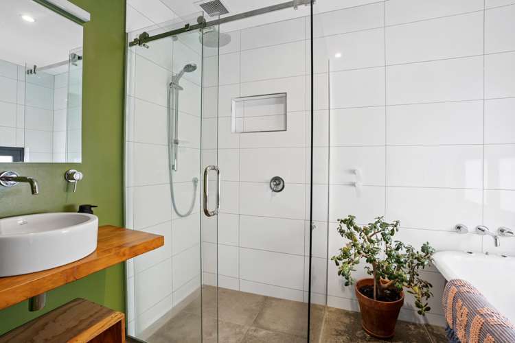 28 Pisa Road Luggate_13