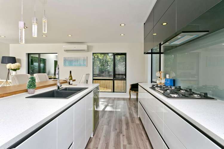 8a Wilkinson Way Browns Bay_8