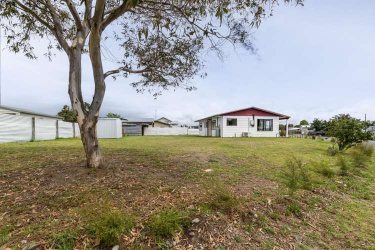 3 Holmes Place Flaxmere_10