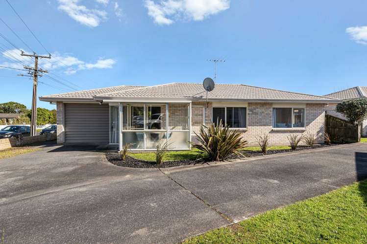 1/2 Doment Crescent Orewa_15