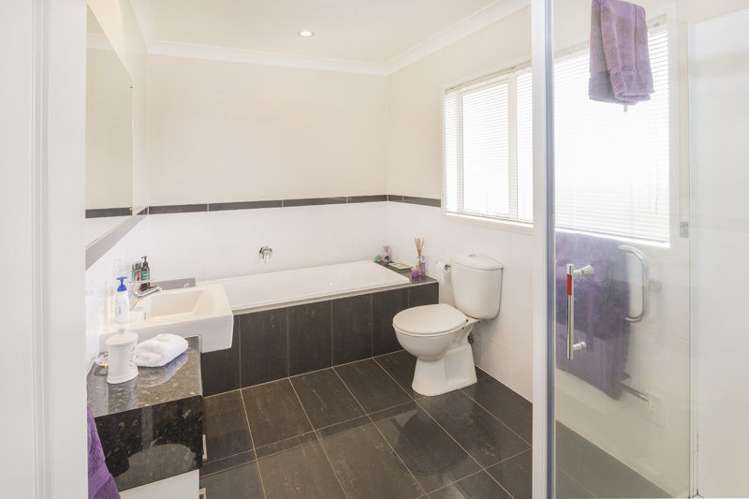 11 Chard Place Flat Bush_15