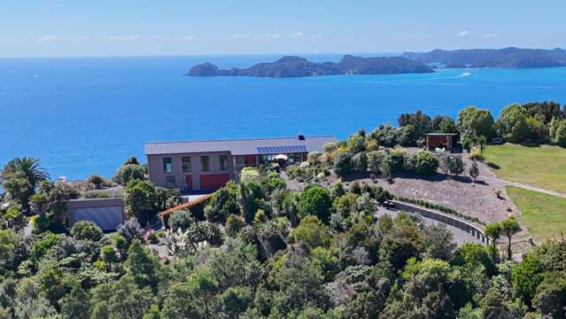 At the summit of style and sea views