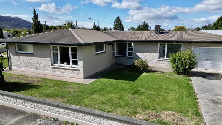 85 Bledisloe Street Kurow_26