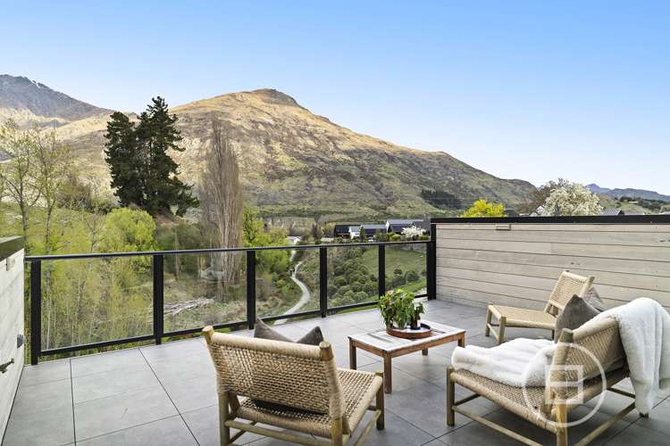 15 Lorne Street Dalefield/Wakatipu Basin_11