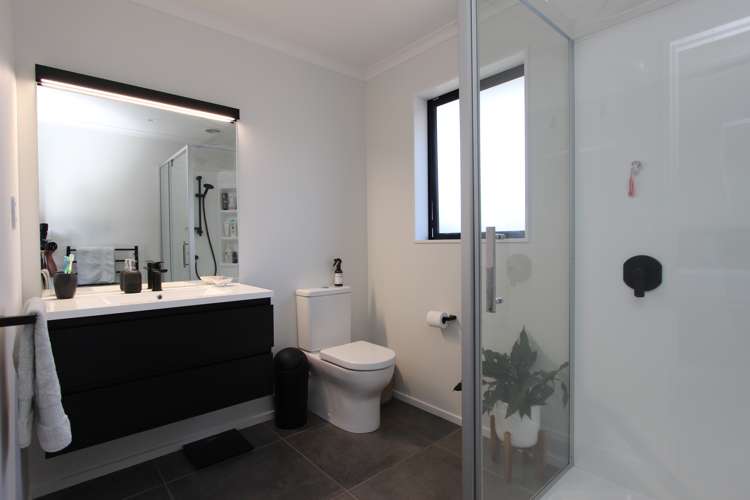 30 Catalina Crescent Burleigh_13