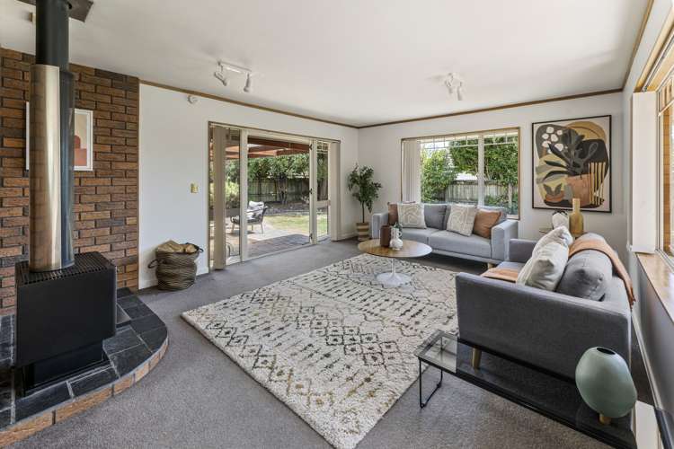 14 Vining Crescent Stoke_9