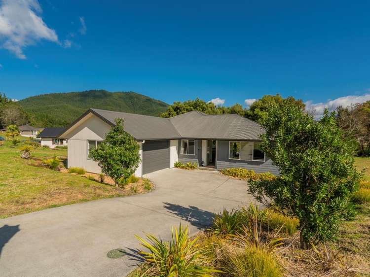 64 Pinehurst Drive Pauanui_23