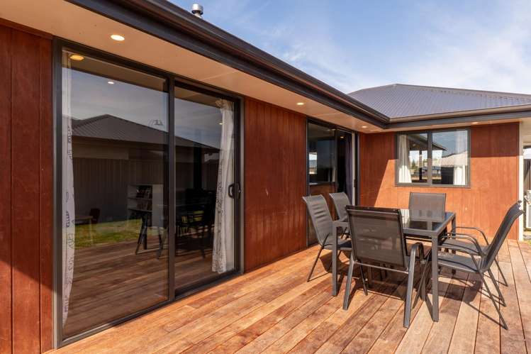 27 Lakeland Avenue Twizel_20