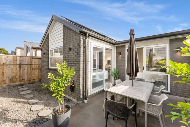 Ready, Refined & Remarkably Good Buying at $835K