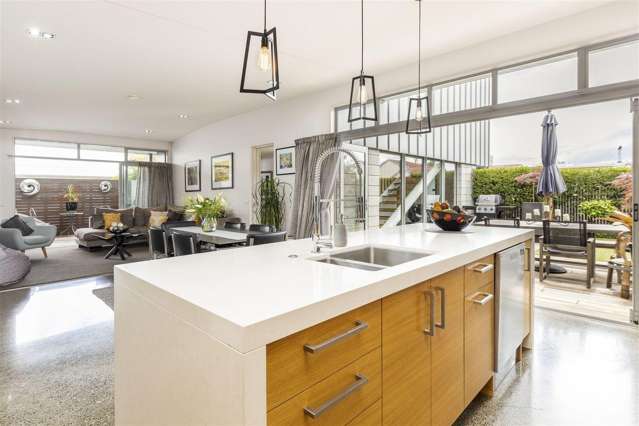 26A Beaver Road Burleigh_3