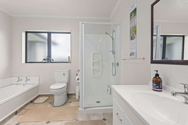 11 Barnett Drive Marton_9