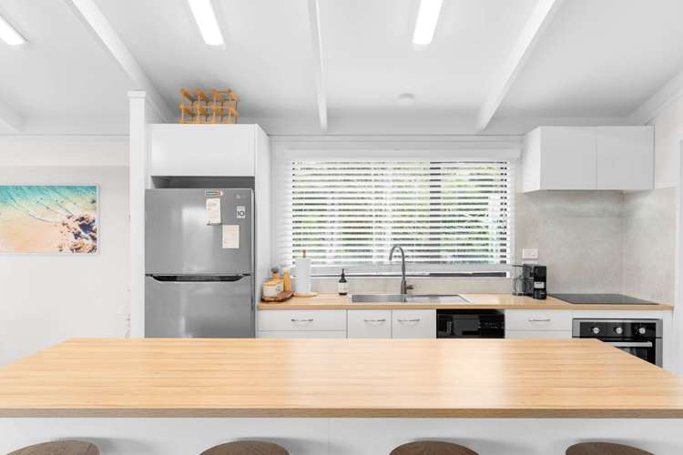 1951 Cove Road Mangawhai_47