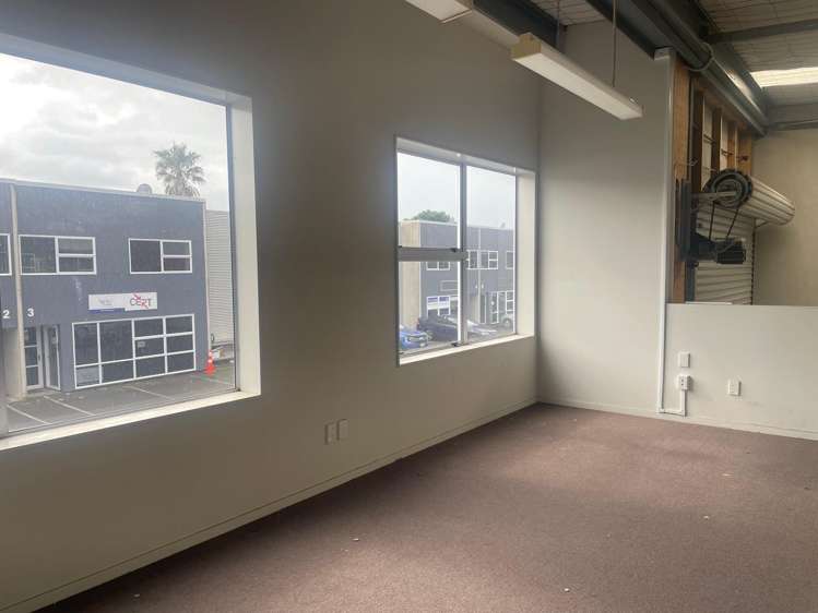 15/477A Devon Street East Strandon_8