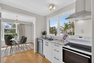 107 A & B Aotea Street_2