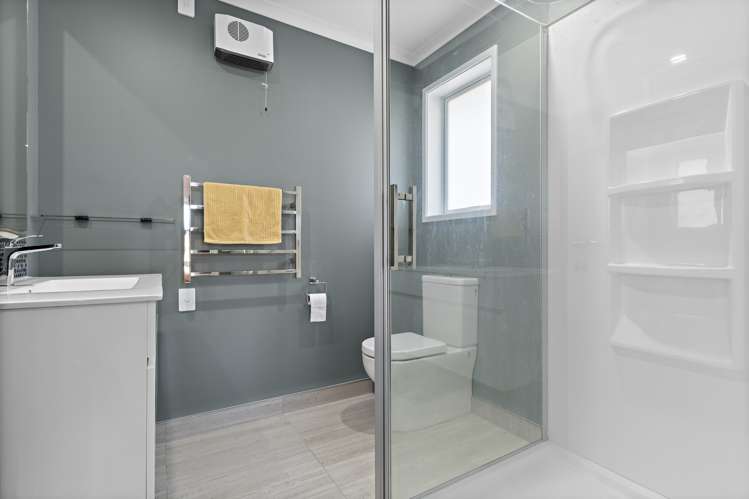 17 Maple Grove Solway_10