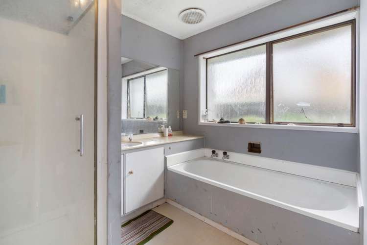 3 Ultima Place Clover Park_12