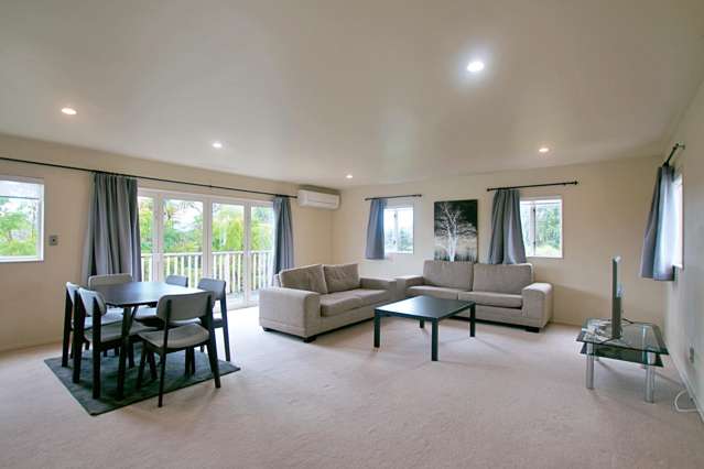 2/23 Tui Glen Road Birkenhead_4