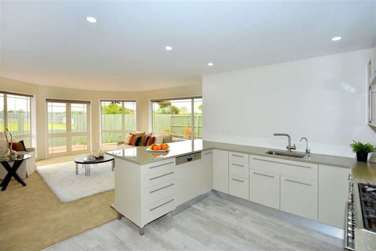 14 Flaxon Place Burwood_4