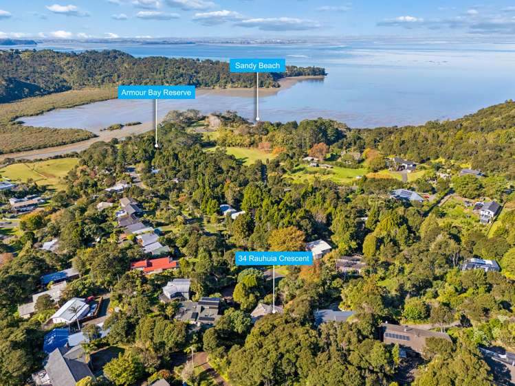 34 Rauhuia Crescent Parau_33