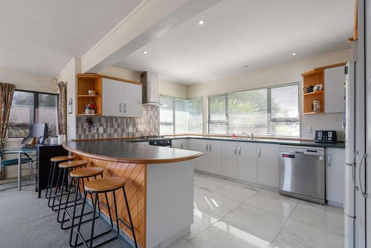 60 Molyneux Close Whitby_5