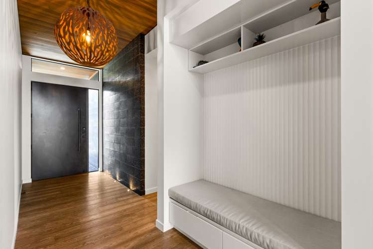 78 Oak Road Poraiti_5