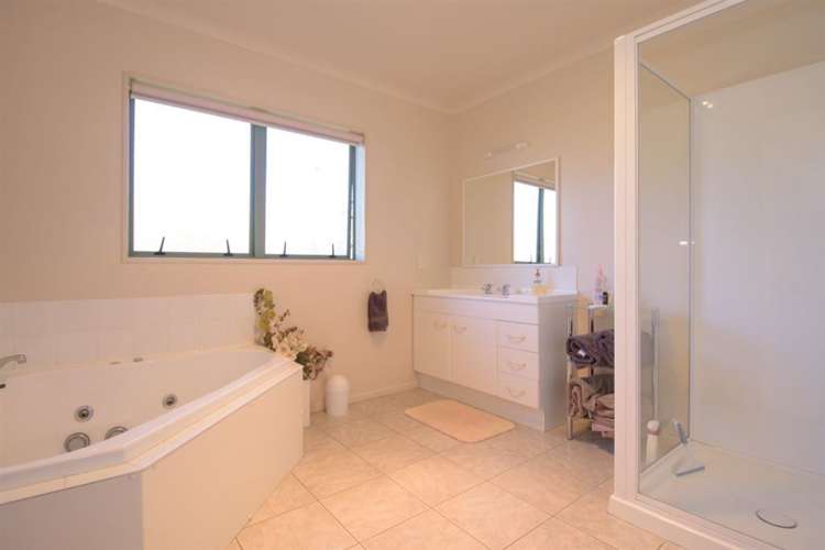 16 Roberts Drive Cromwell_11