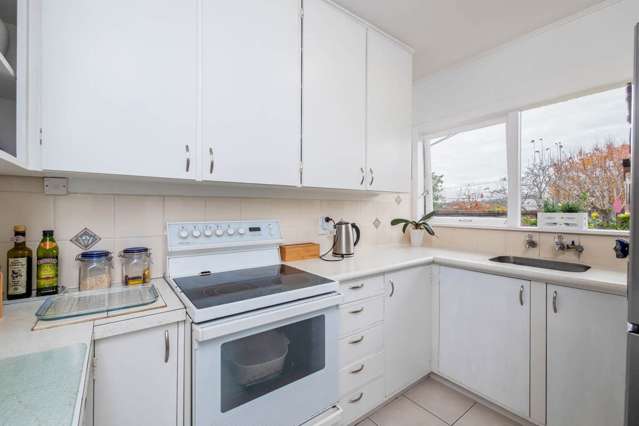 2/318 Beach Road Campbells Bay_4