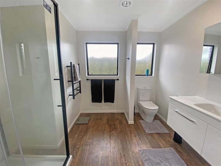 5/84 Ranolf Street Victoria_11