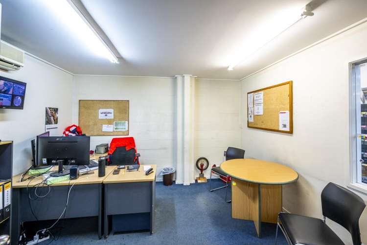 309 Avenue Road East Hastings Central_15