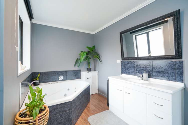 9 Dryfe Street Nightcaps_16