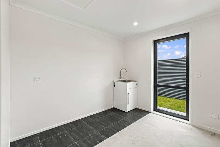 51A Selwyn Crescent College Estate_17