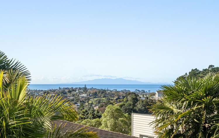 943 East Coast Road_1