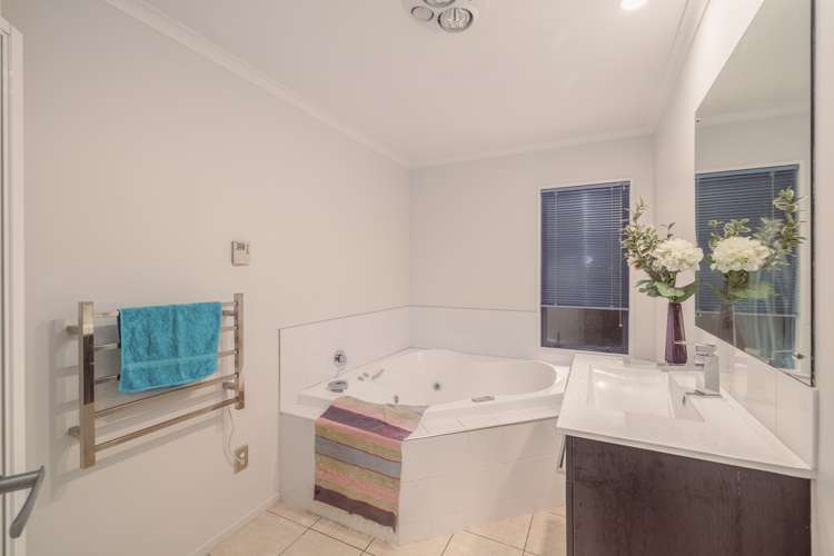 5 Excalibur Place Burwood_12