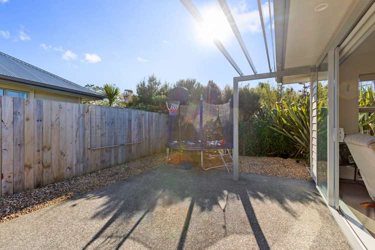 19 Fairwater Road Warkworth_16