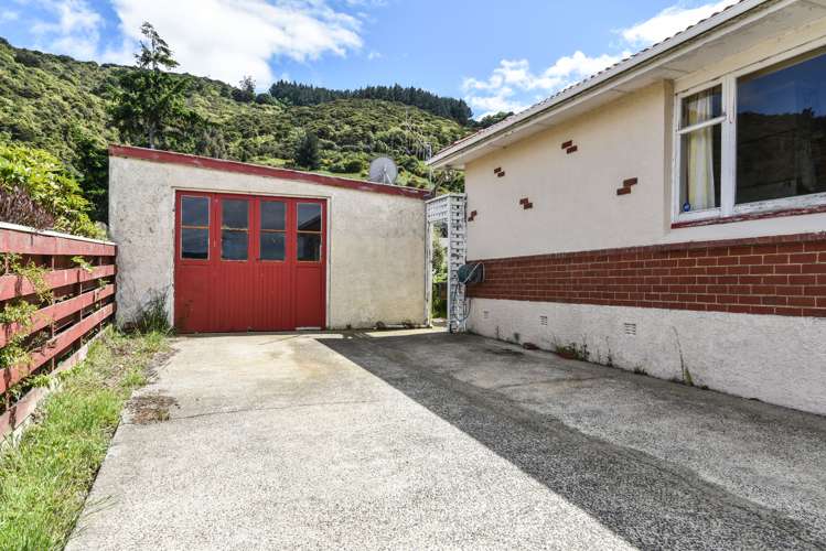 39 Kauri Street Ravensbourne_15