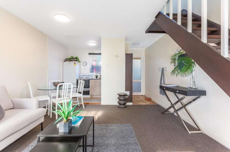 64/46 Hiropi Street Newtown_6