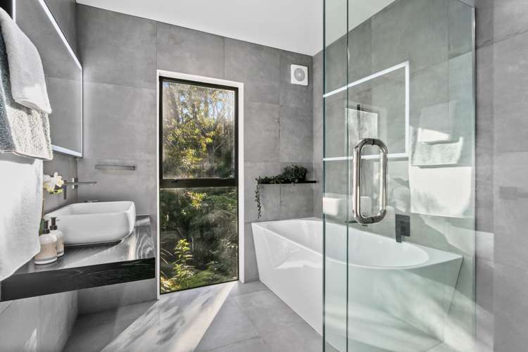 204 Godley Road Titirangi_17