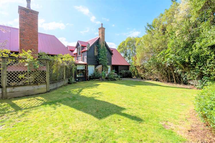 15 Robin Lane Saint Leonards_18