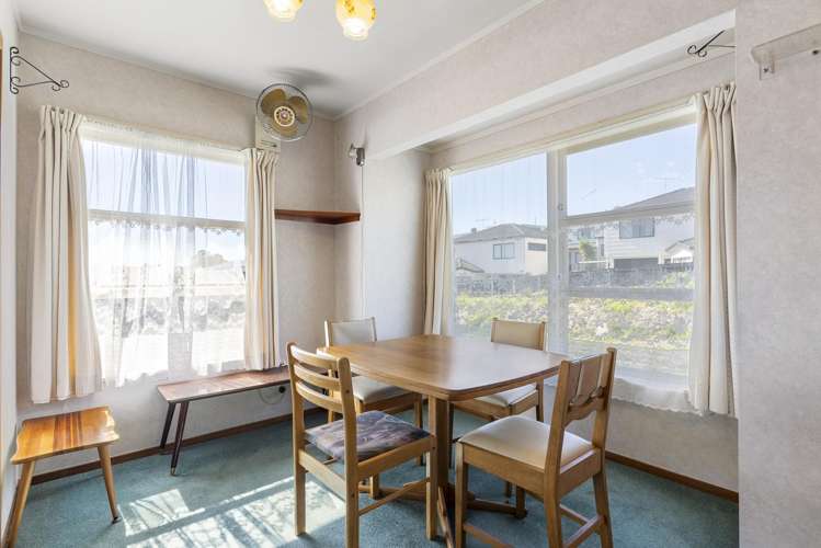 2/15 Woodall Place Totara Vale_4