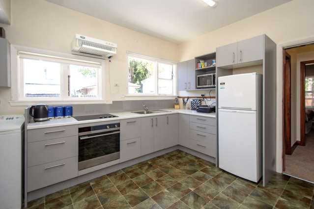 53 Thackeray Place Waltham_4