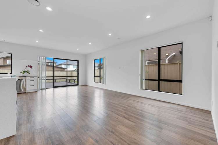 37 Rosewell Crescent Flat Bush_7