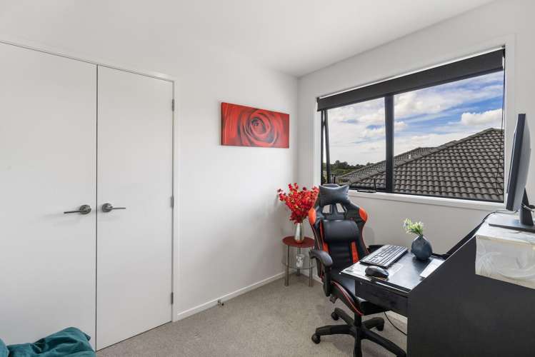 4 Petariki Way Pyes Pa_23