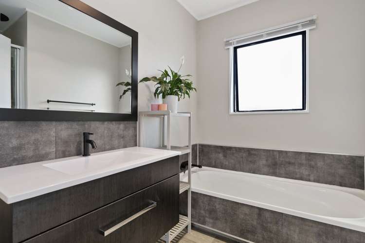 5 Campbell Street Waihou_13