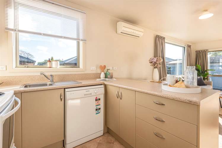 2/373 Main North Road Redwood_4