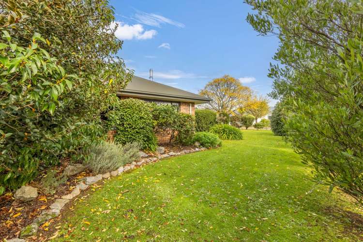 1 Longfields Road Brightwater_24