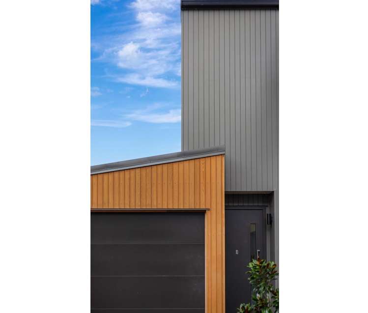 10/323 Riverside Drive Waterloo_1