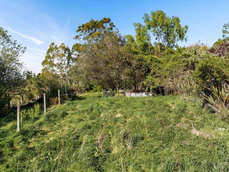 4 Reynoldstown Road Careys Bay_17