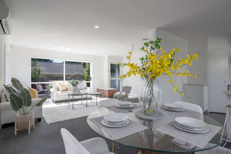 2/8 Kaipatiki Road Glenfield_15