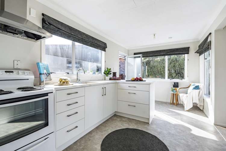 71 Clifton Drive Waitara_8